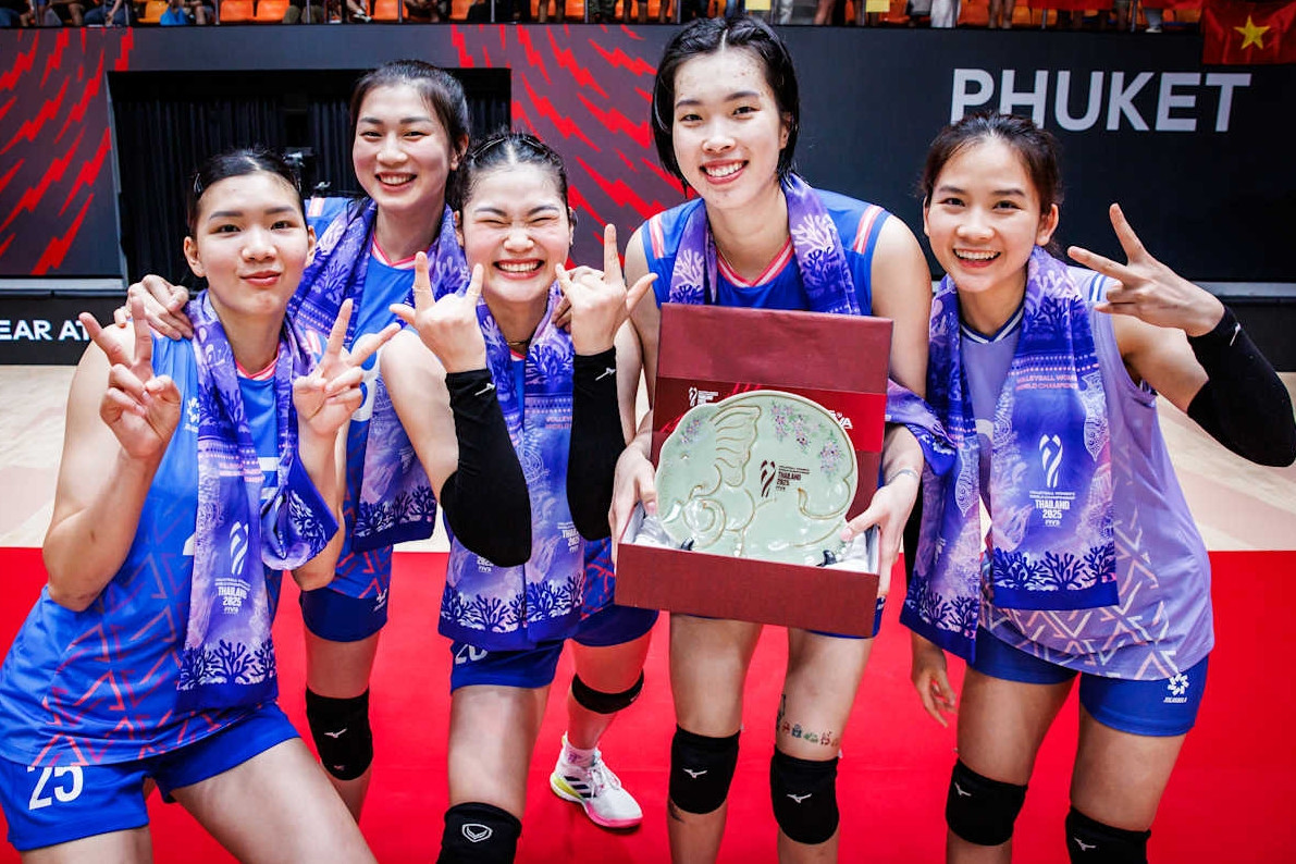 Bóng chuyền nữ Việt Nam ra thế giới: Những trái tim kiêu hãnh