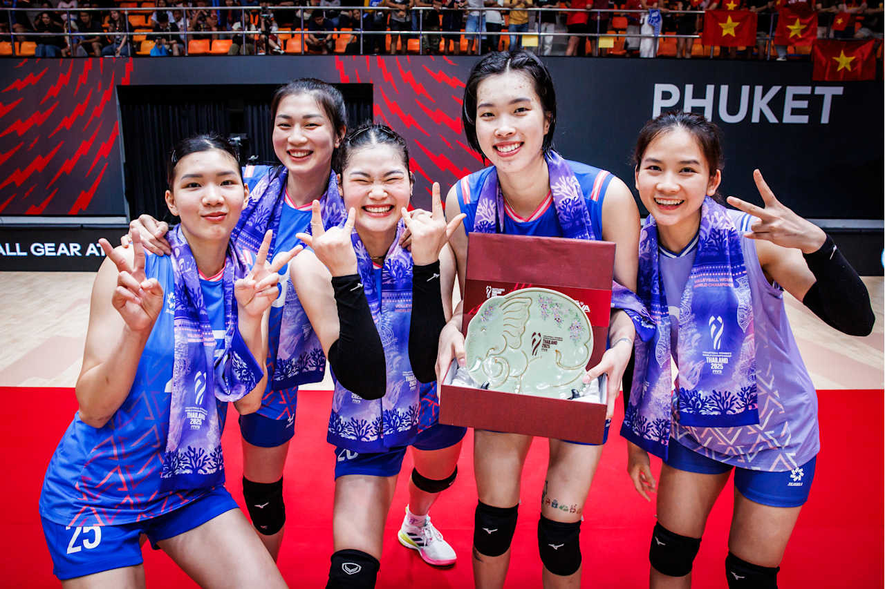 Bong chuyen Viet Nam Ba Lan 3.jpg