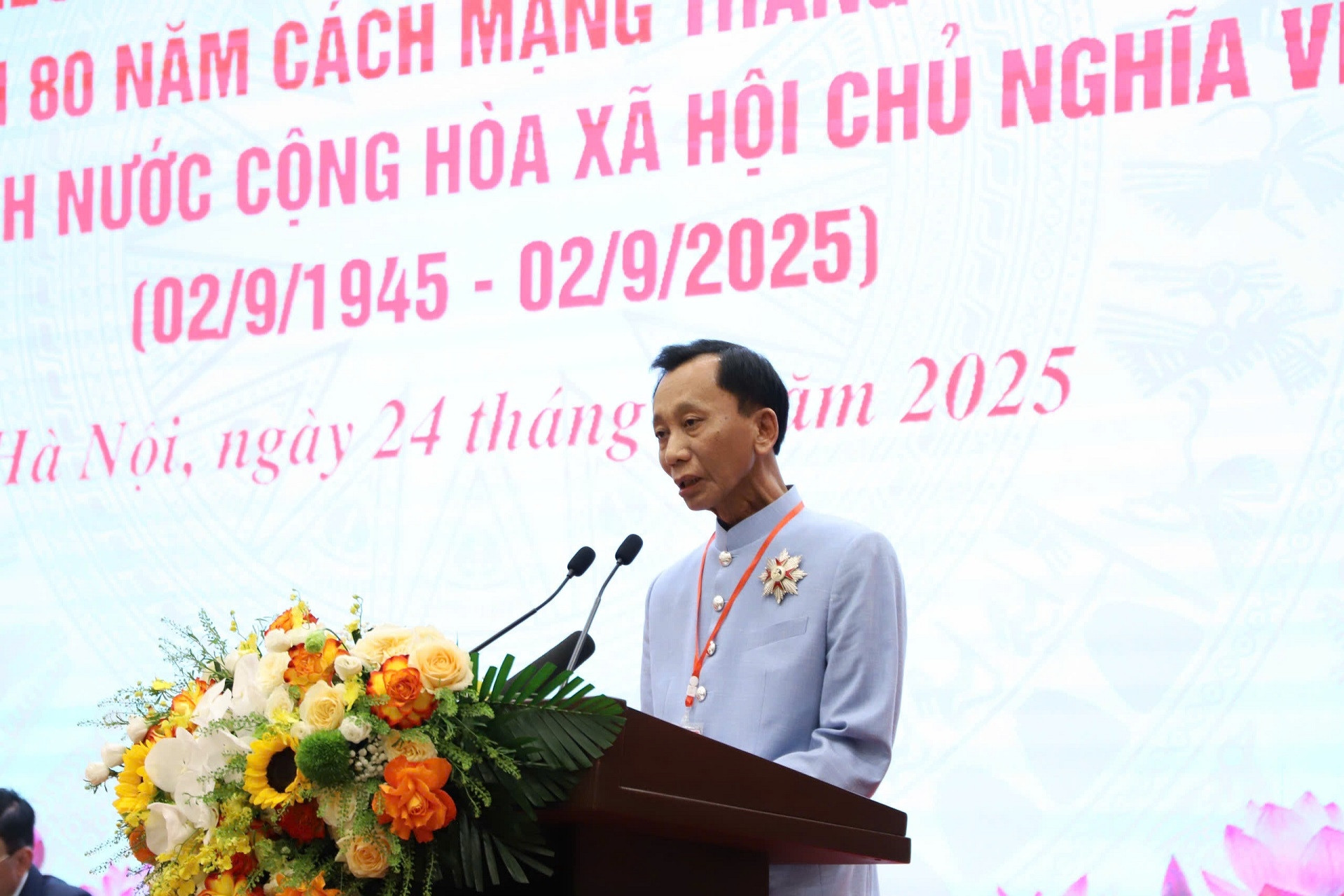 Đem tinh thần của Công giáo đến gần hơn với văn hóa truyền thống dân tộc Việt