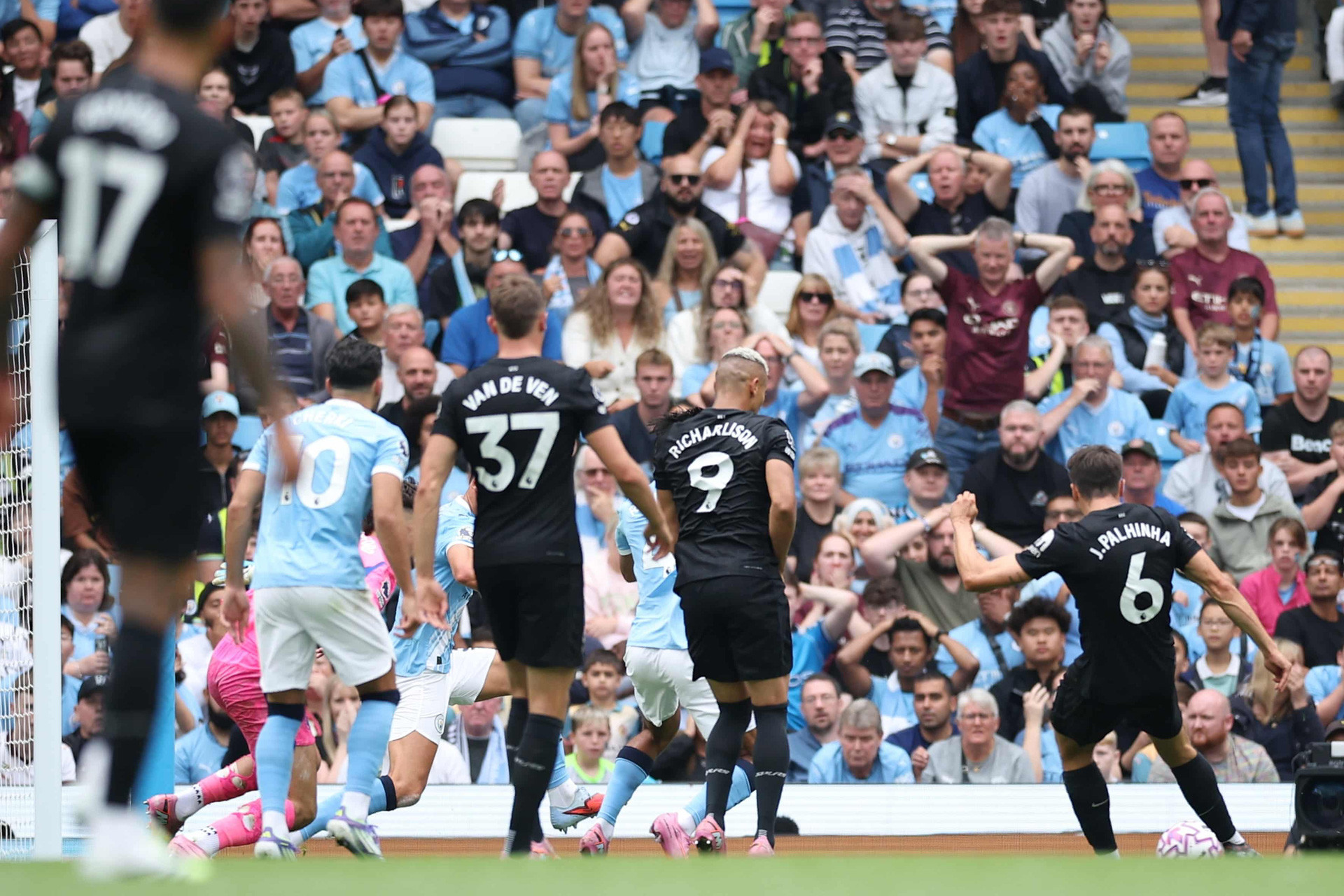EPA - Palhinha Man City Tottenham.jpg
