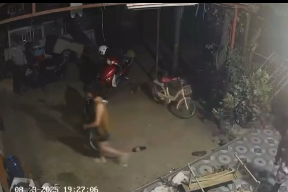 Khống chế đối tượng dùng kiếm đâm em dâu, tấn công lực lượng công an