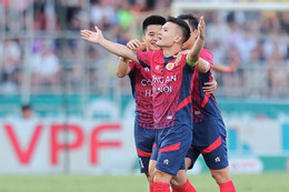 Quang Hải chói sáng, CAHN thắng trận đầu tại V-League