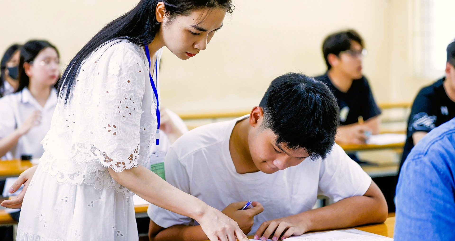 Trường ĐH Ngoại thương lý giải việc điểm chuẩn ...