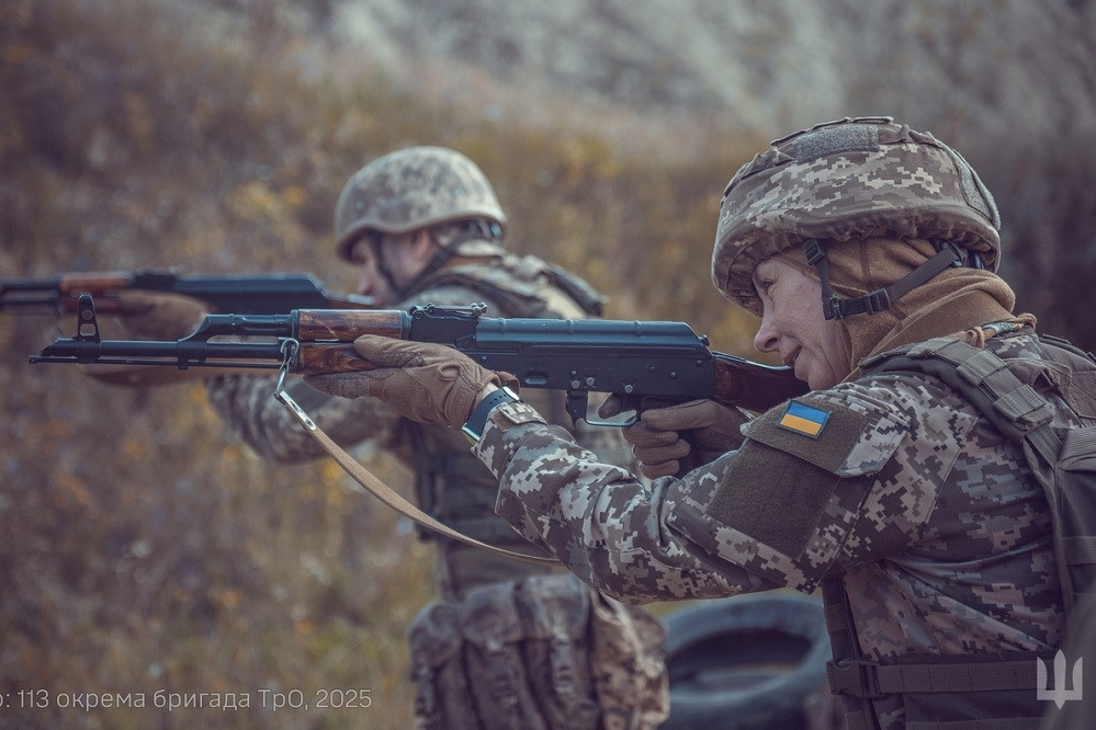 Ukraine lấy lại làng ở Donetsk, đường tiếp tế Kupiansk trong tầm bắn hỏa lực Nga