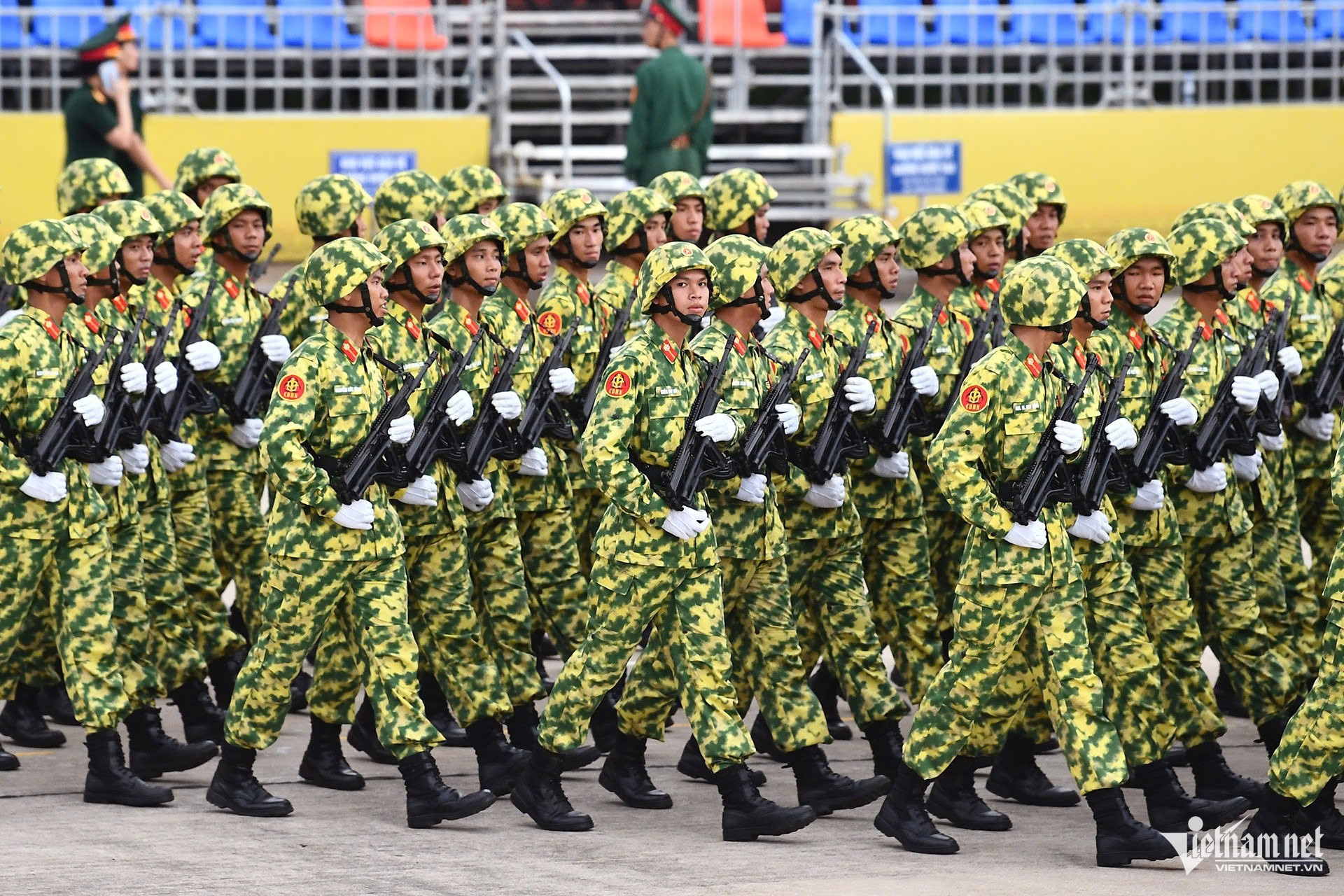 W-chien si phong hoa.jpg