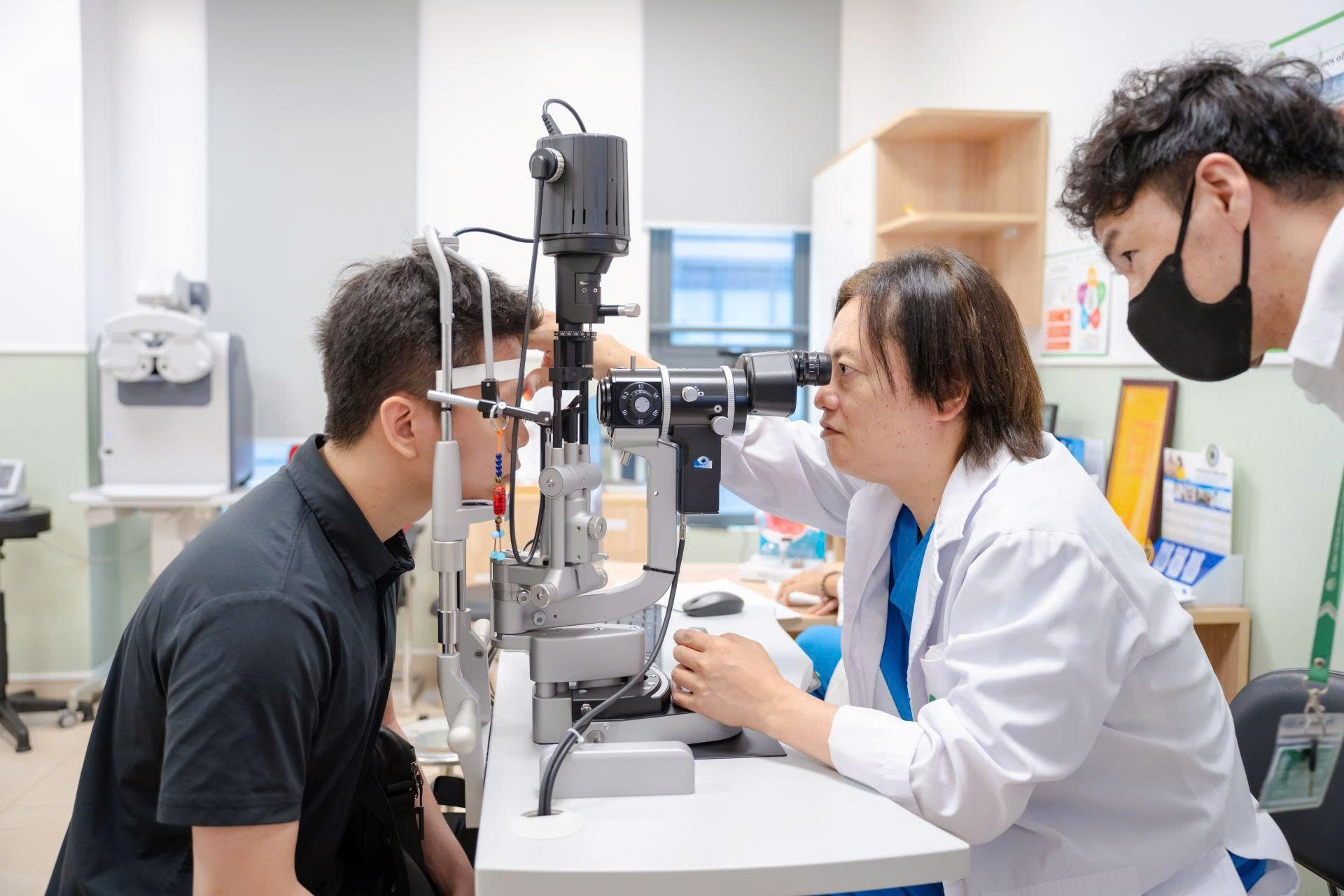 1000034812 hong ngoc .jpg