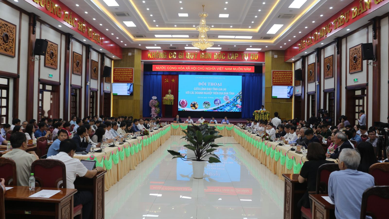 Anh 1 (1).jpg