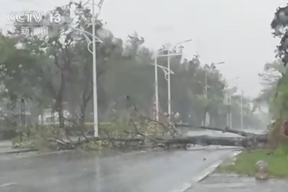 Bão 1111.jpg