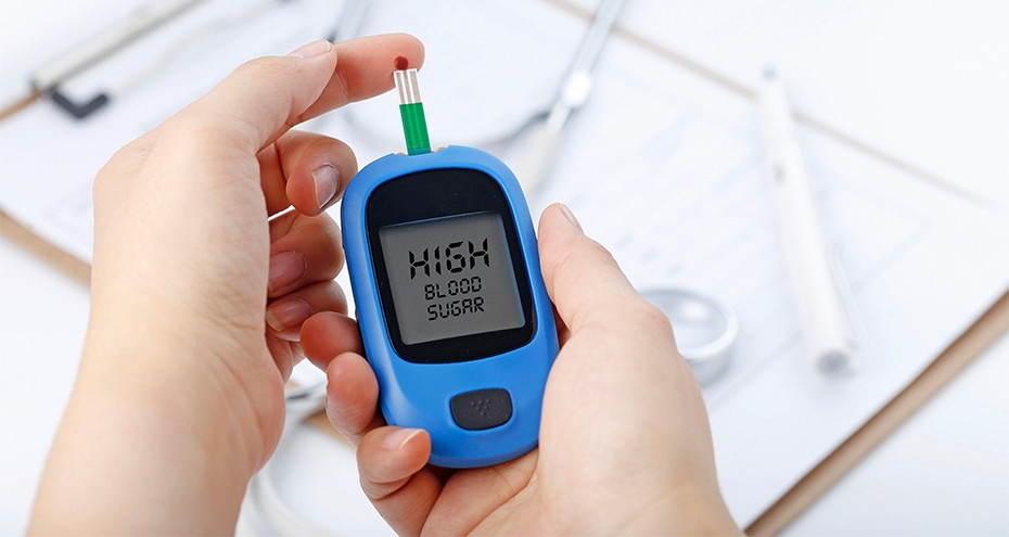 Đường huyết cao có nhiều biến chứng nguy hiểm, cần đề phòng 1 dấu hiệu thầm lặng