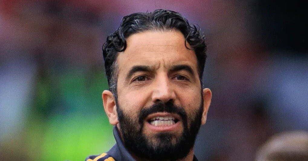 Fan MU kêu gọi sa thải HLV Ruben Amorim