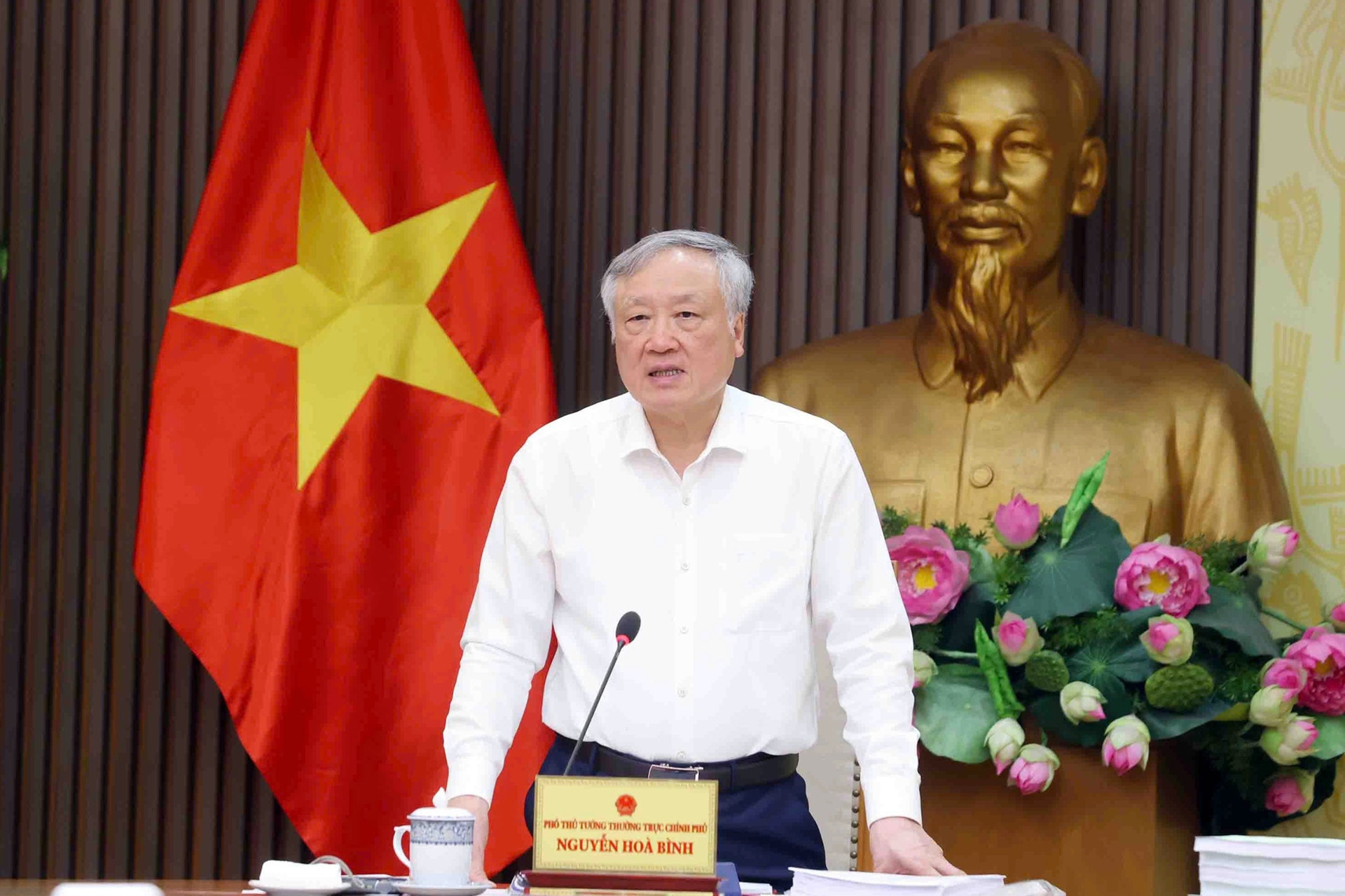 Hội đồng tư vấn đặc xá duyệt danh sách đề nghị tha tù trước thời hạn