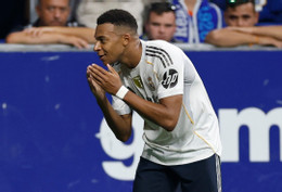 Mbappe lập cú đúp, Real Madrid 'bắt nạt' tân binh