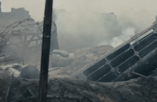 Thu 100 tỷ sau 3 ngày, 'Mưa đỏ' viết lại lịch sử phim chiếu rạp Việt Nam