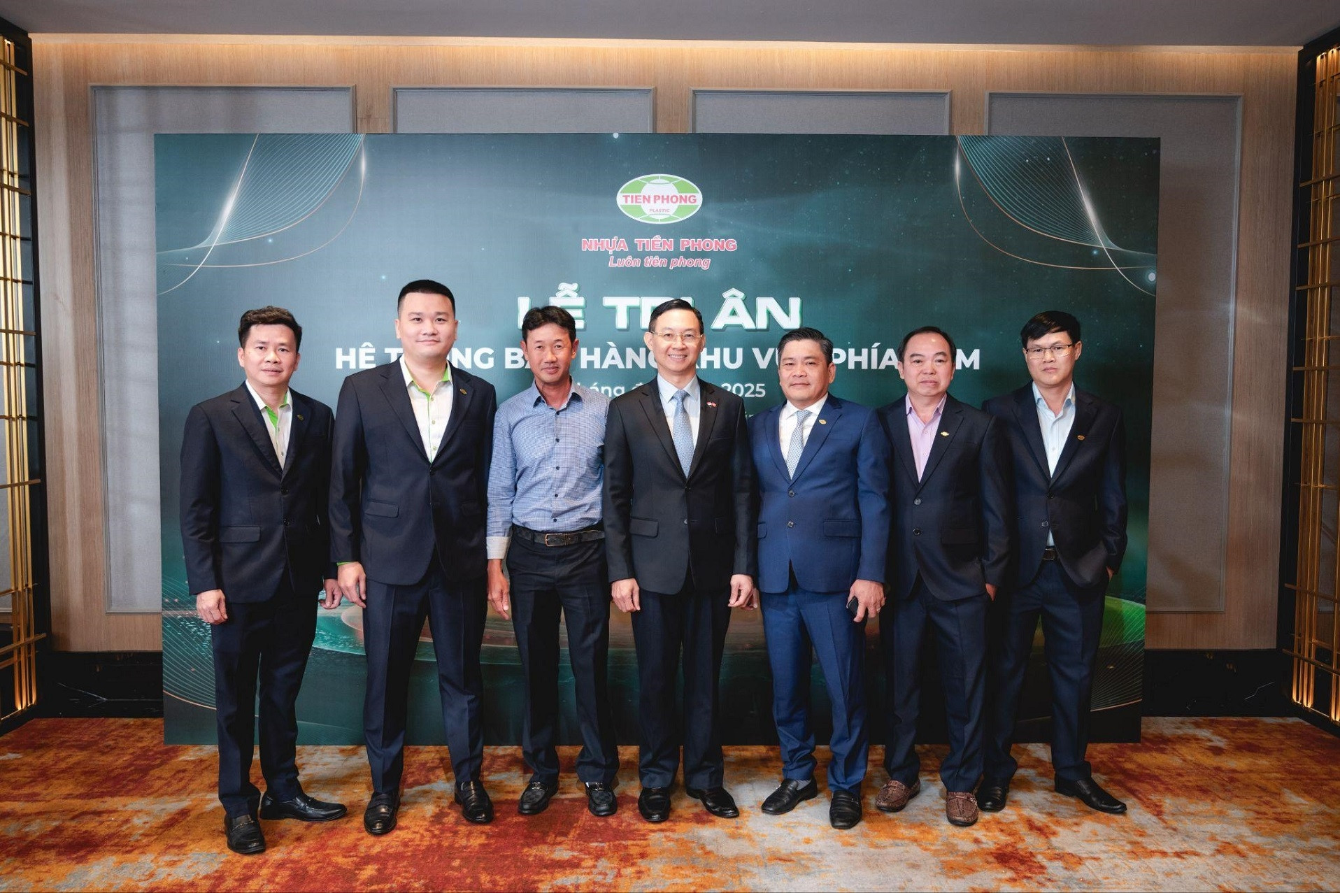 Tiền Phong Nam tri ân hệ thống nhà phân phối phía Nam