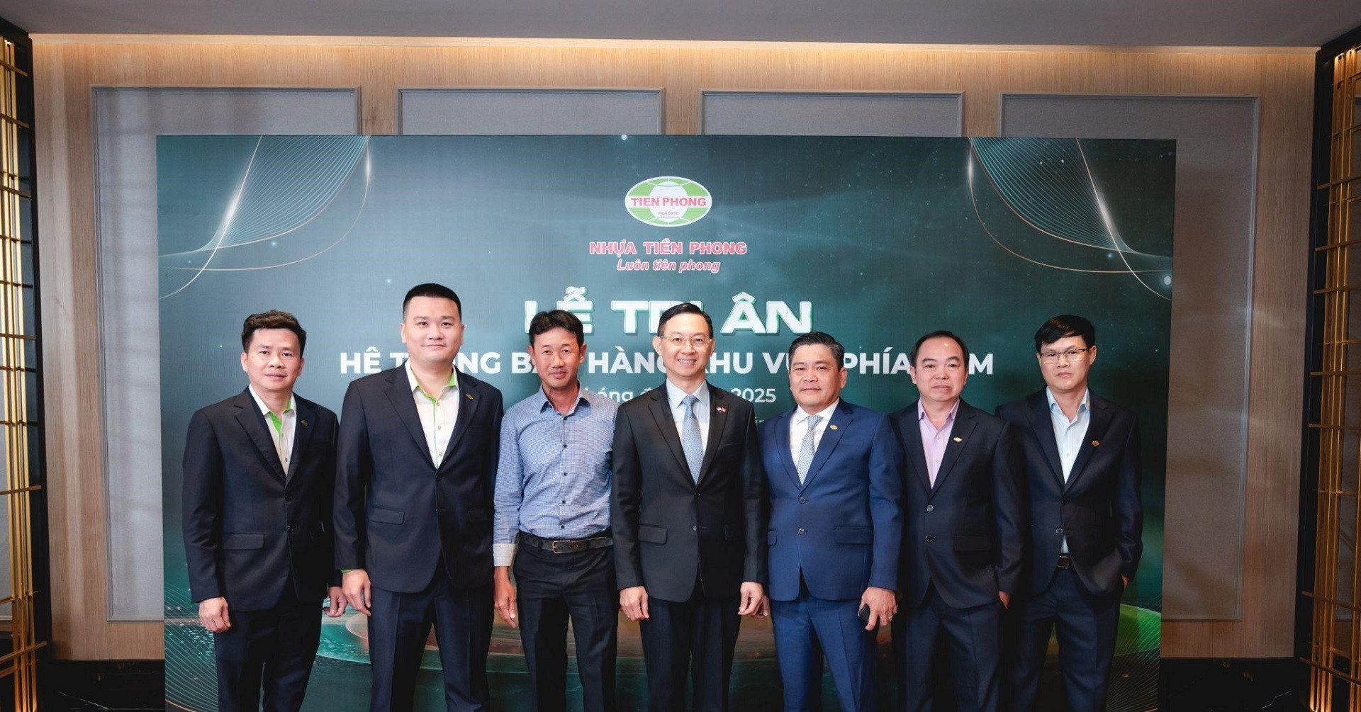 Tiền Phong Nam tri ân hệ thống nhà phân phối phía Nam