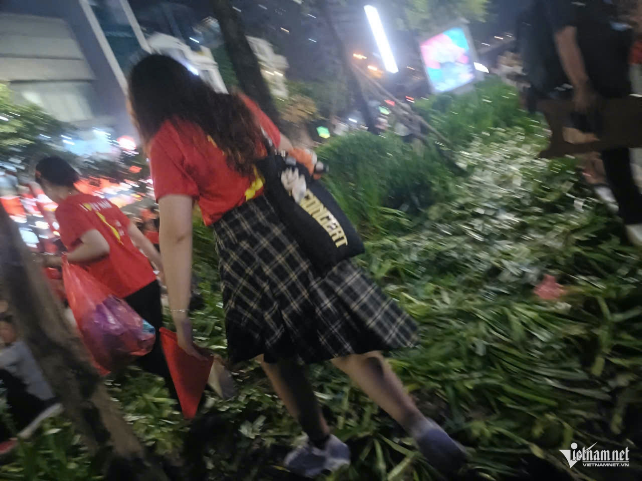W-cay xanh 1.jpeg