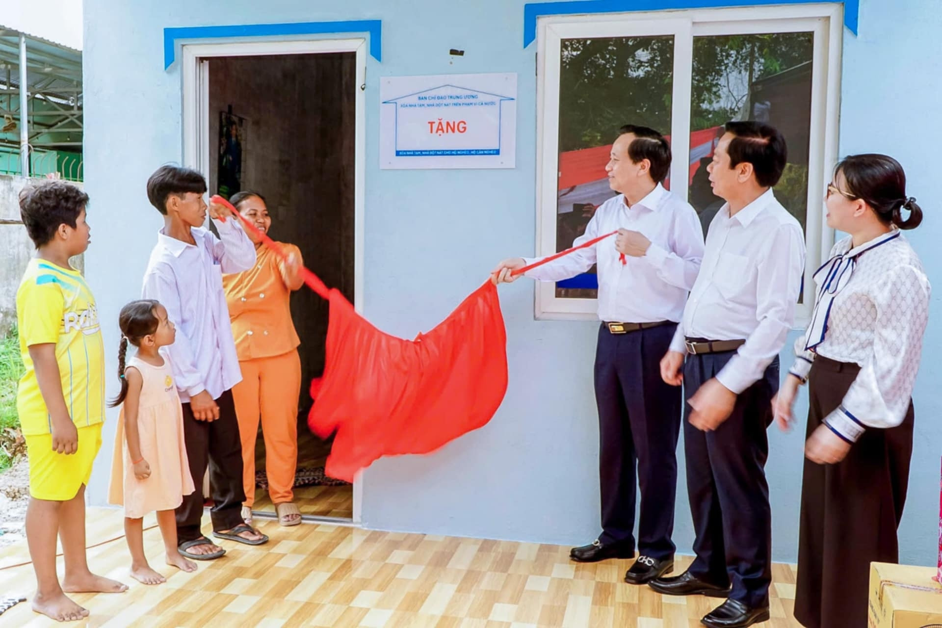 Xóa nhà tạm, nhà dột nát: Công trình quốc gia đặc biệt của “ý Đảng, lòng Dân”