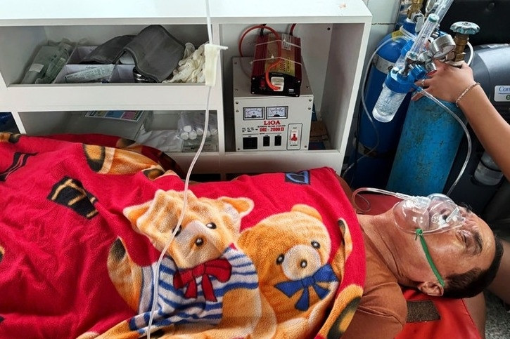 Cặp vợ chồng bị ngạt khí phải cấp cứu khi dùng máy phát điện