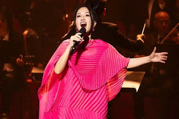 Diva Hồng Nhung run khi hát 'Bài ca Hà Nội' gắn liền tên tuổi NSND Lê Dung