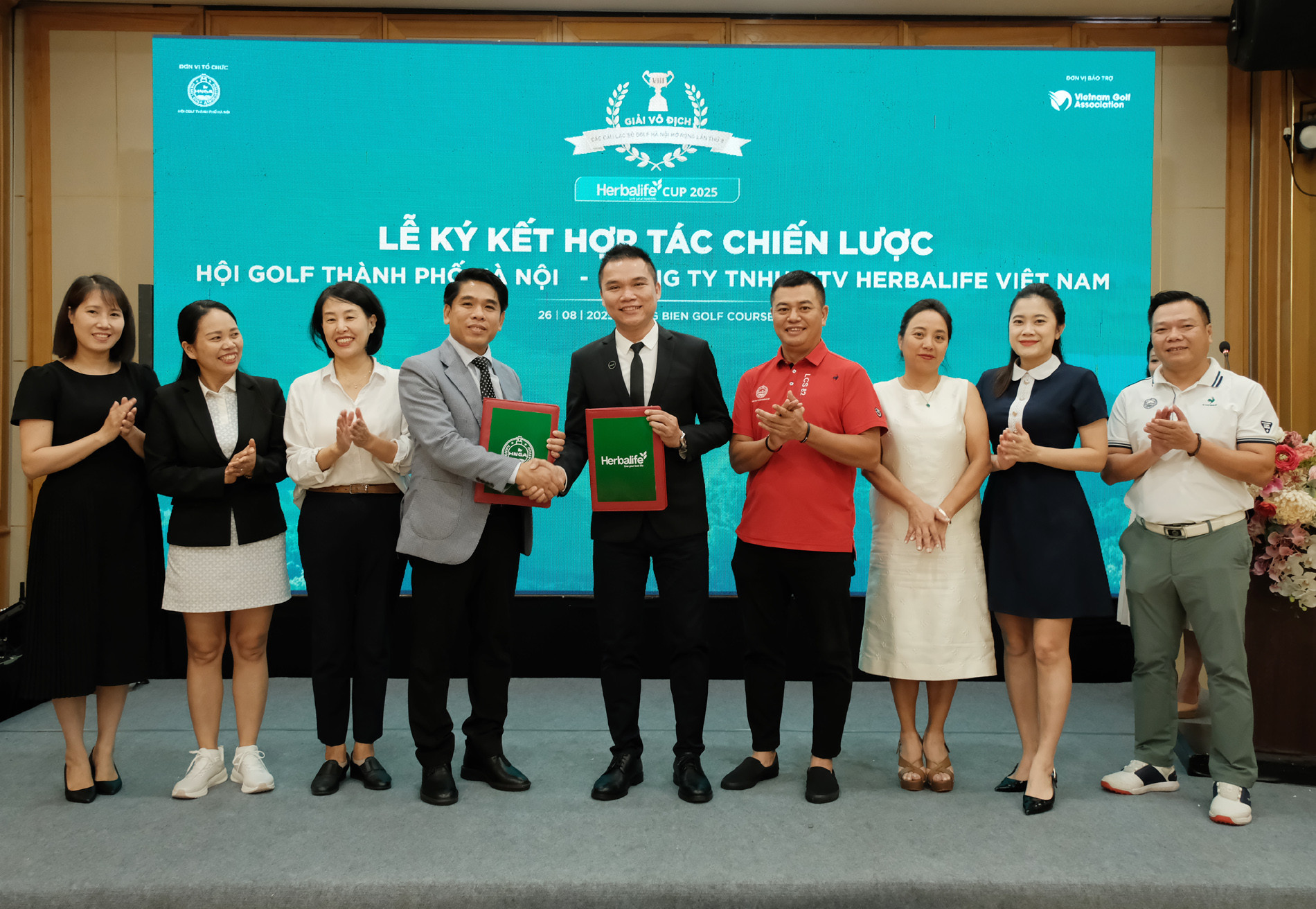 golf ha noi.JPG