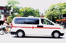 Thu 21 triệu tiền xe cấp cứu chở bệnh nhân đi 200km từ Bắc Ninh về Thái Nguyên