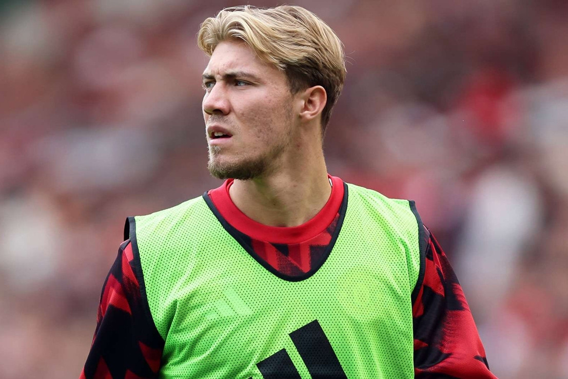 MU tống khứ Hojlund với điều khoản chuyển nhượng lạ