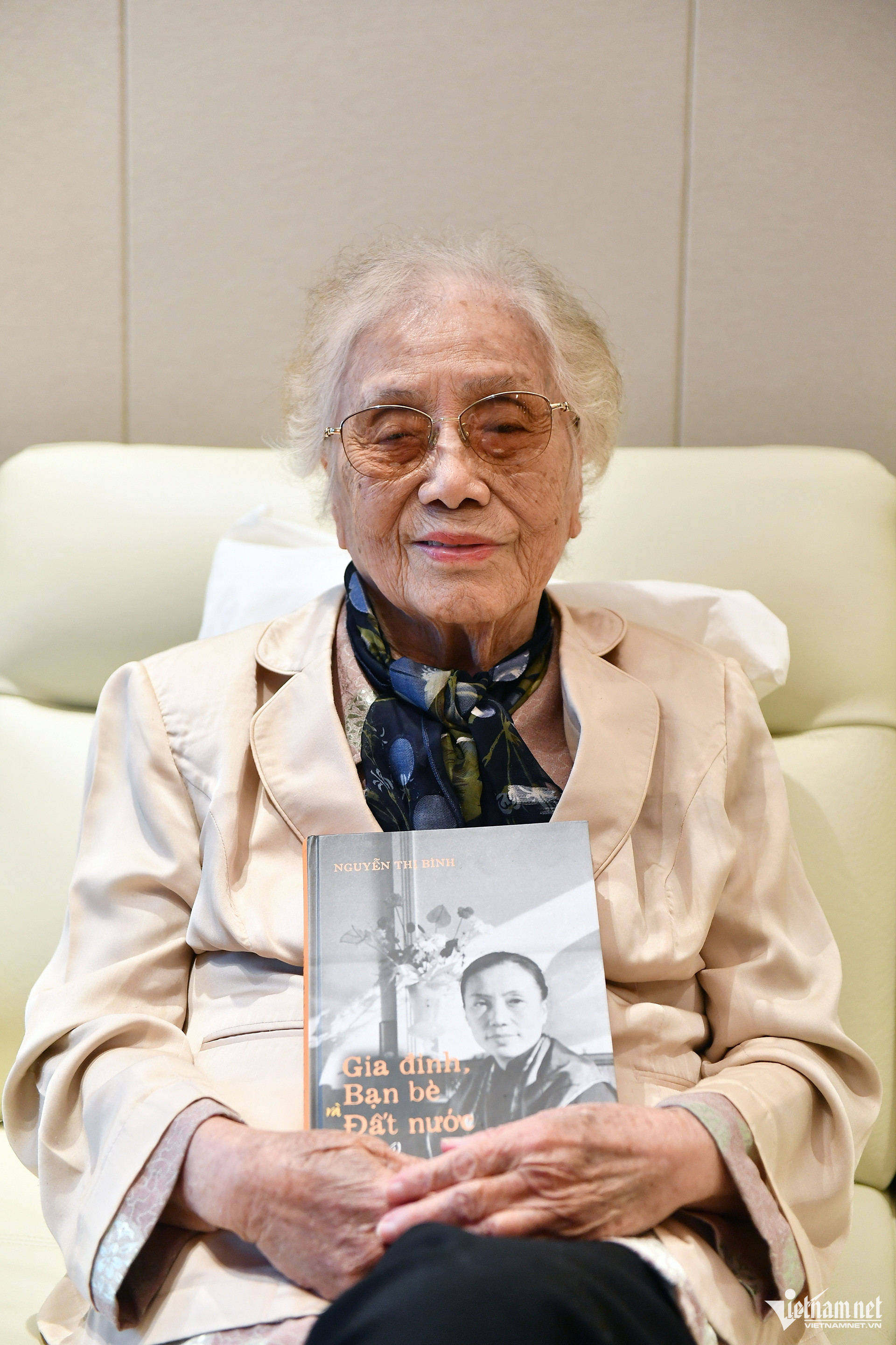 nguyen thi binh 3.jpg
