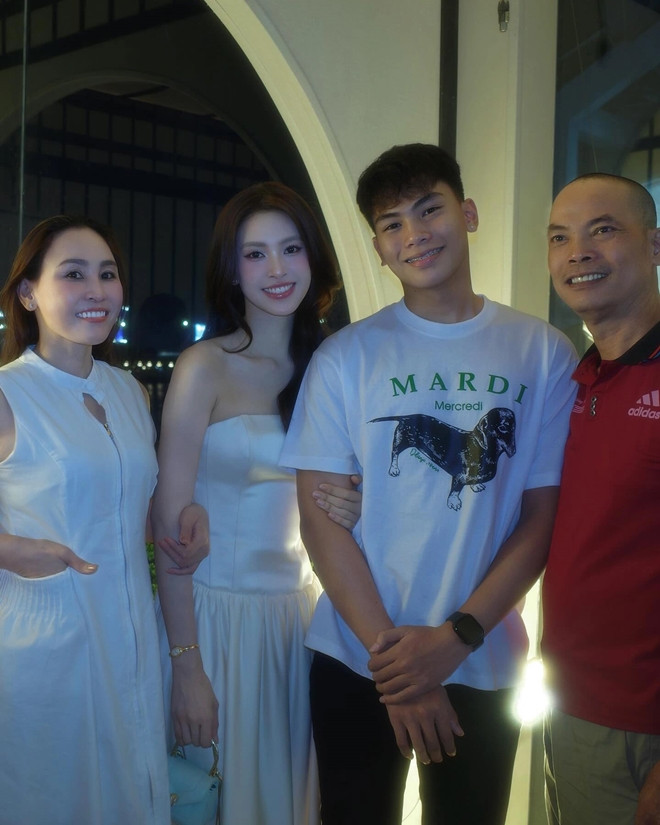 tieu vy.jpg