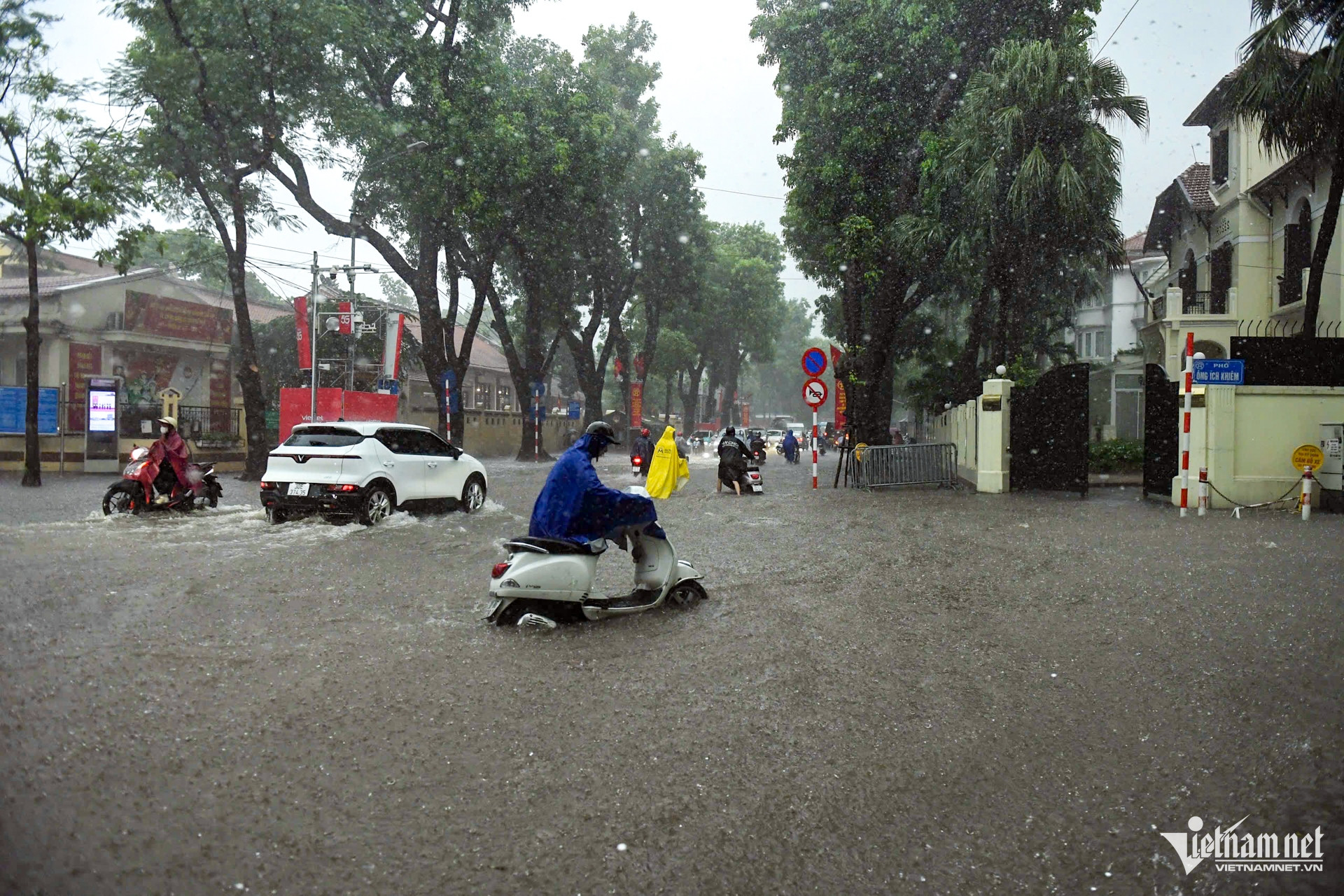 W-mưa ngập_ 27.jpg