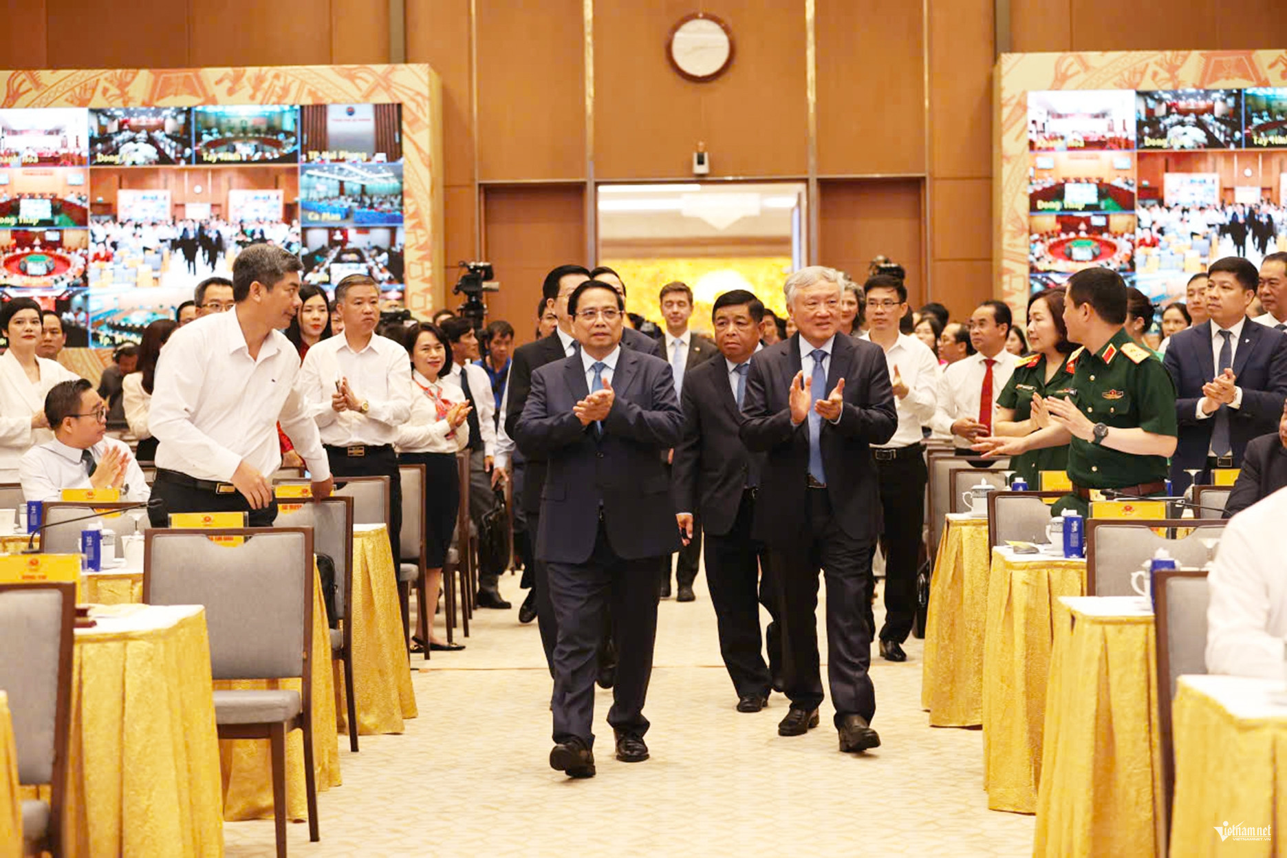 W-Xóa nhà tạm 01.jpg