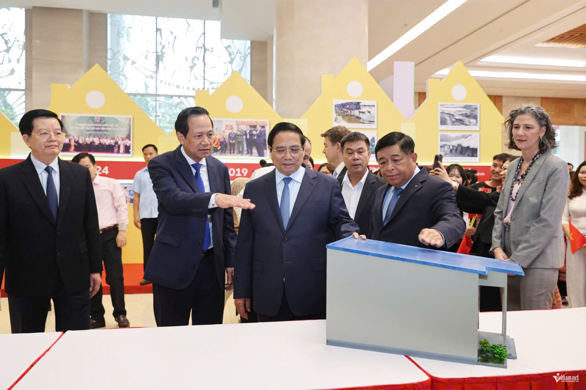 W-Xóa nhà tạm 7.jpg