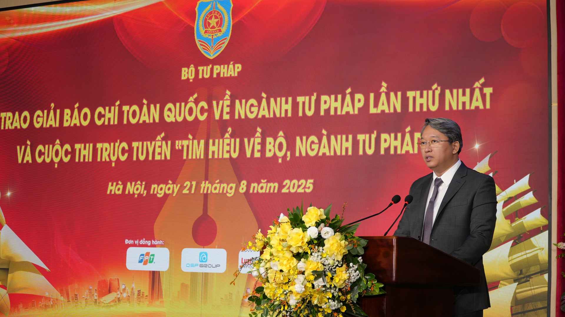 Ảnh 3. BT Nguyễn Hải Ninh.JPG