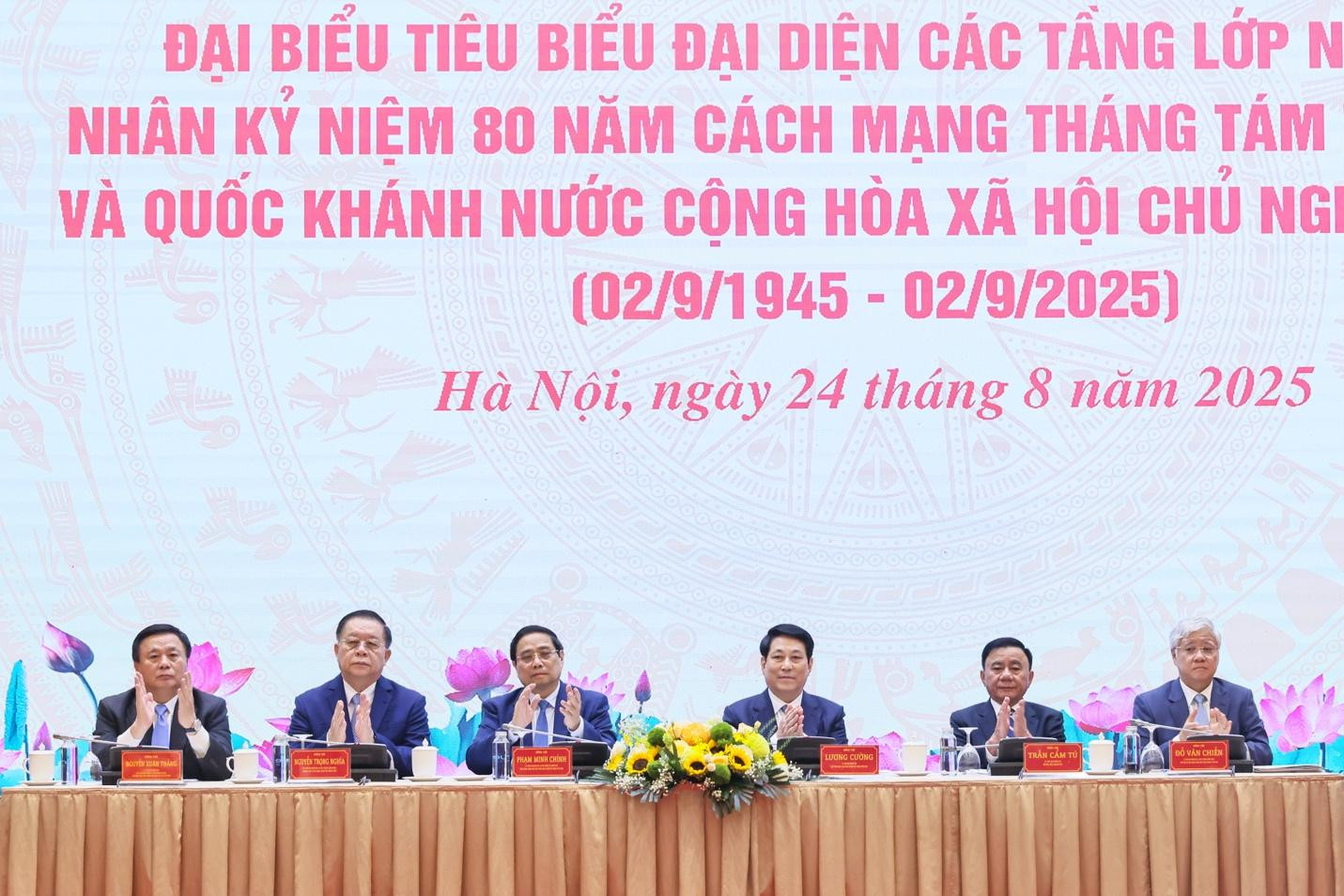 bầu hiển 2.jpg