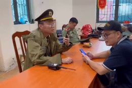Công an Hà Nội dẹp tình trạng ‘giữ chỗ’ cho thuê ghế xem diễu binh