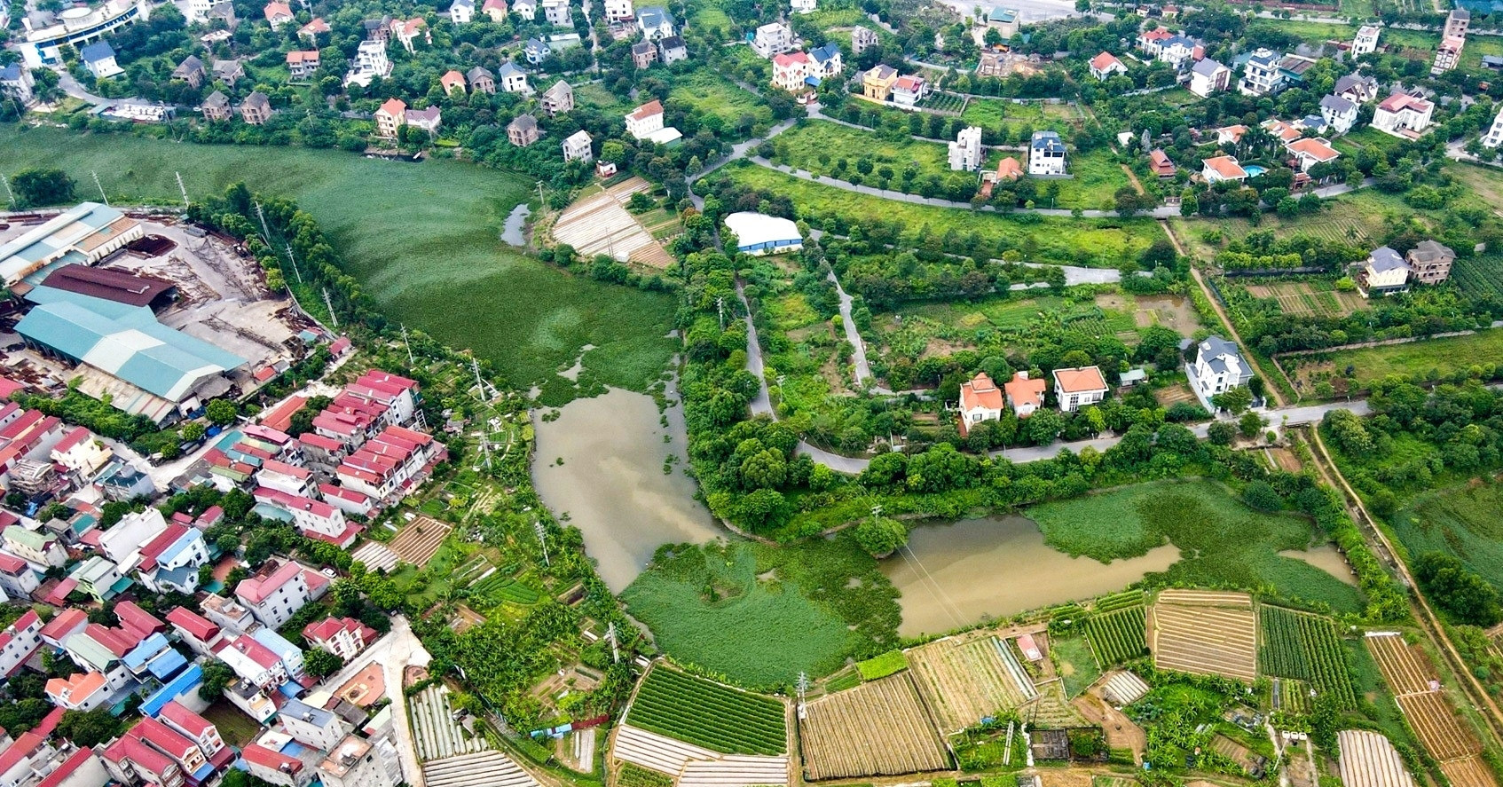 Dân được cấp &amp;apos;sổ đỏ&amp;apos; 20 năm nhưng chính quyền xã không bàn giao vì lý do bất ngờ
