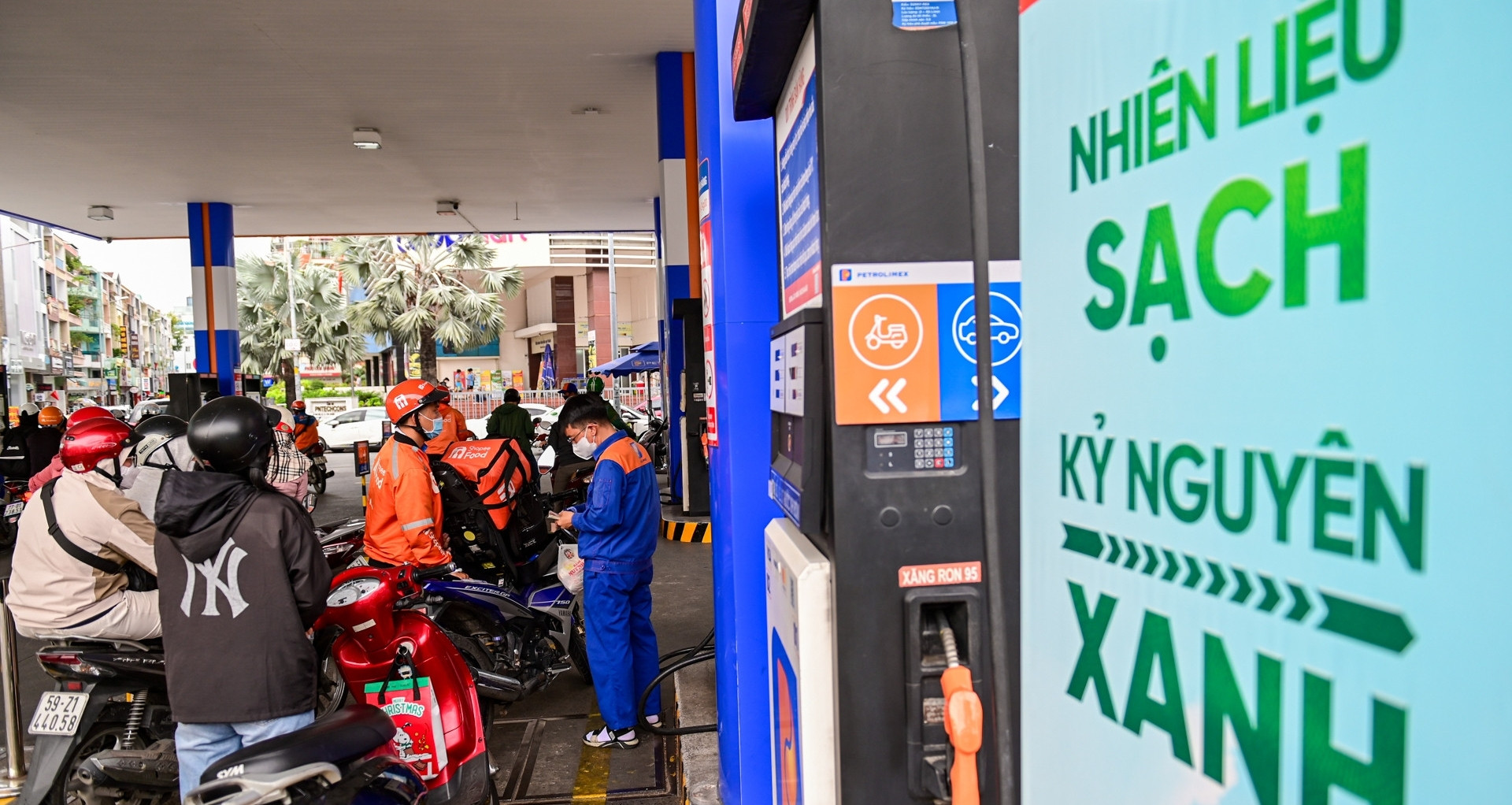 Hãng xe cần công bố danh sách các mẫu xe tương thích với xăng E10