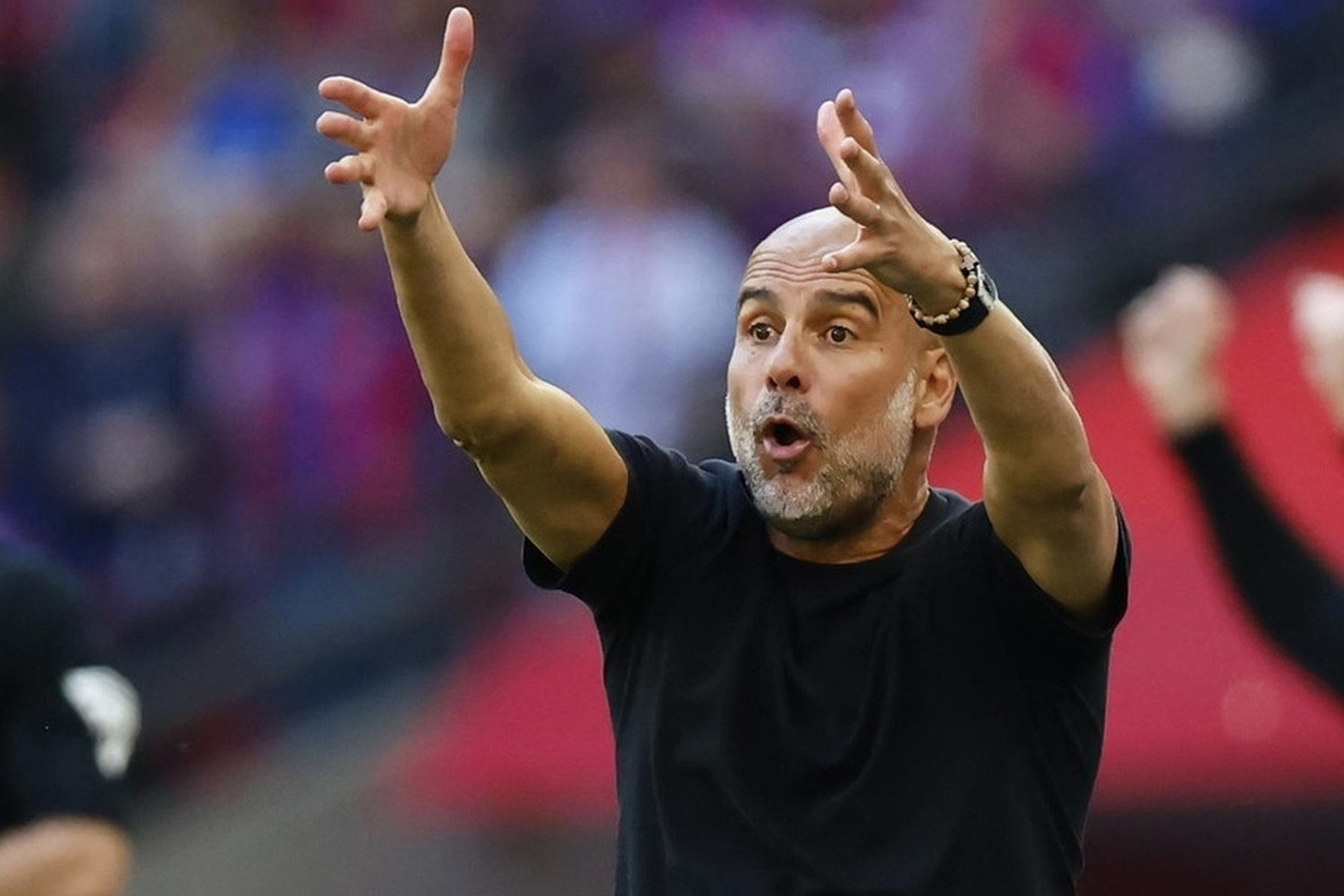 Man City bất ổn: Không Rodri, Pep Guardiola hết phép