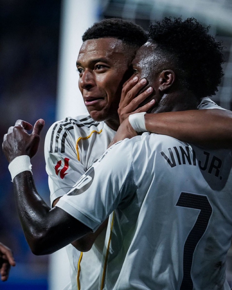 Mbappe Vinicius Troll Football.jpg