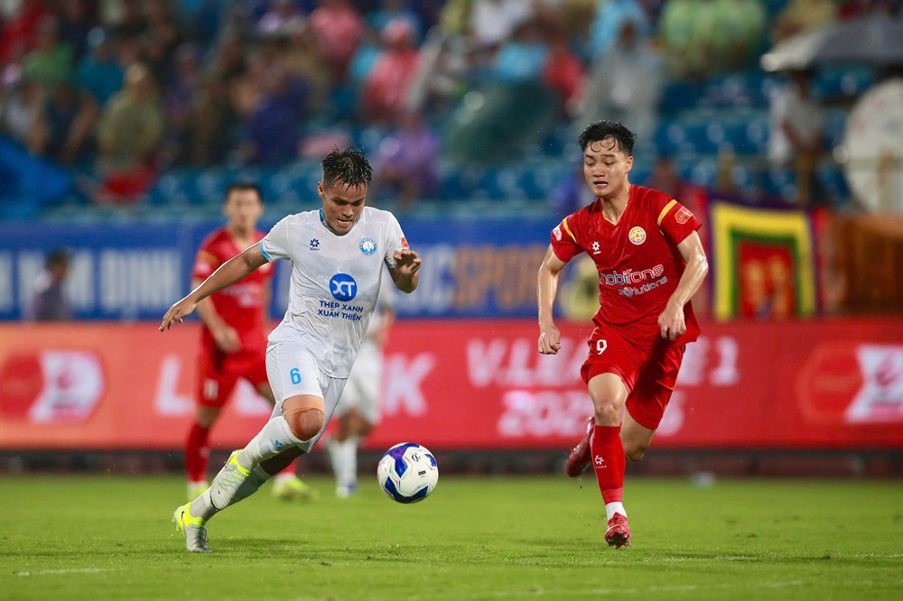 nam dinh vs pvf cand 2.jpg