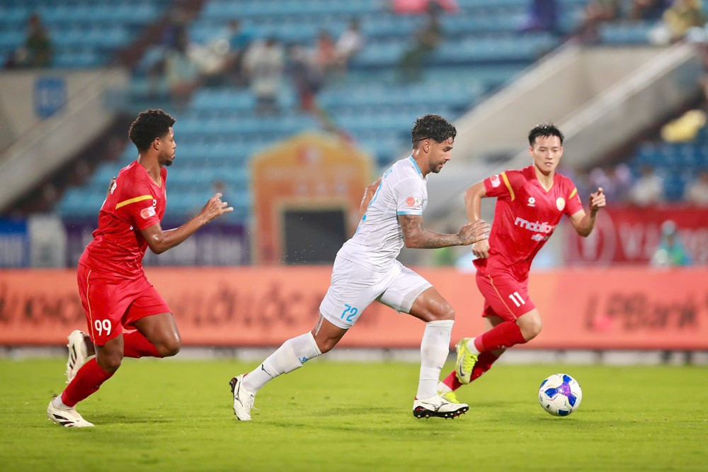 nam dinh vs pvf cand 4.jpg