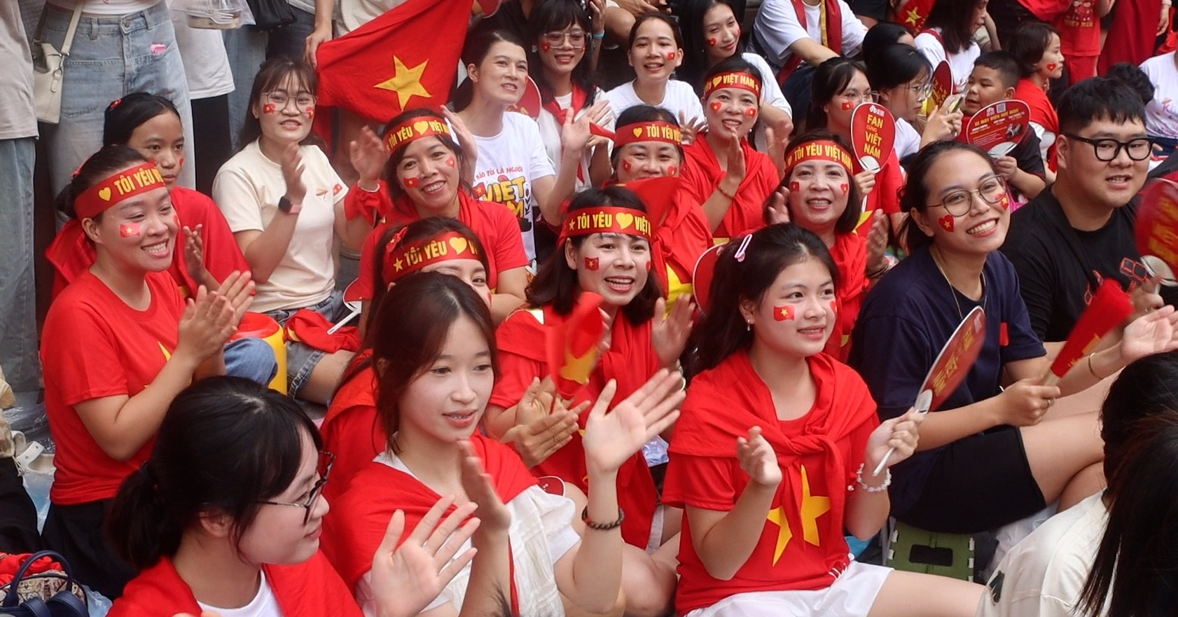 Người dân Hà Nội tự hào hát vang &amp;apos;Như có Bác Hồ trong ngày vui đại thắng&amp;apos;