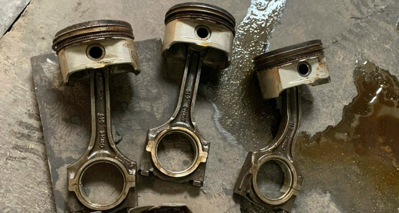 Ô tô bị thủy kích: 'Bỏ thì thương, vương thì tội', bán rẻ cũng không ai mua