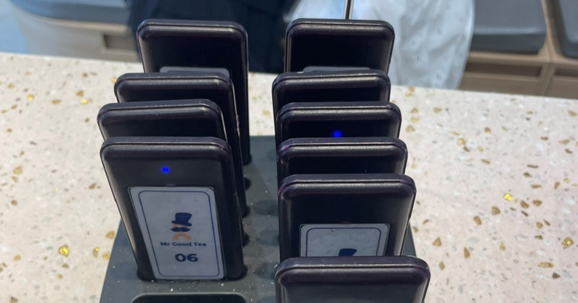 Thiết bị báo rung quán đồ uống gây nhiễu làm tê liệt loạt ô tô, xe máy tại Hải Phòng