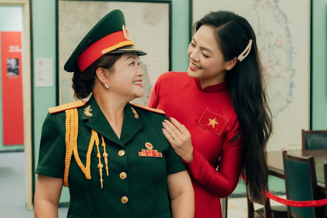 Diễn viên Thu Quỳnh tiết lộ mẹ ruột là Thượng tá quân đội, 'sĩ đến hết đời' với A80