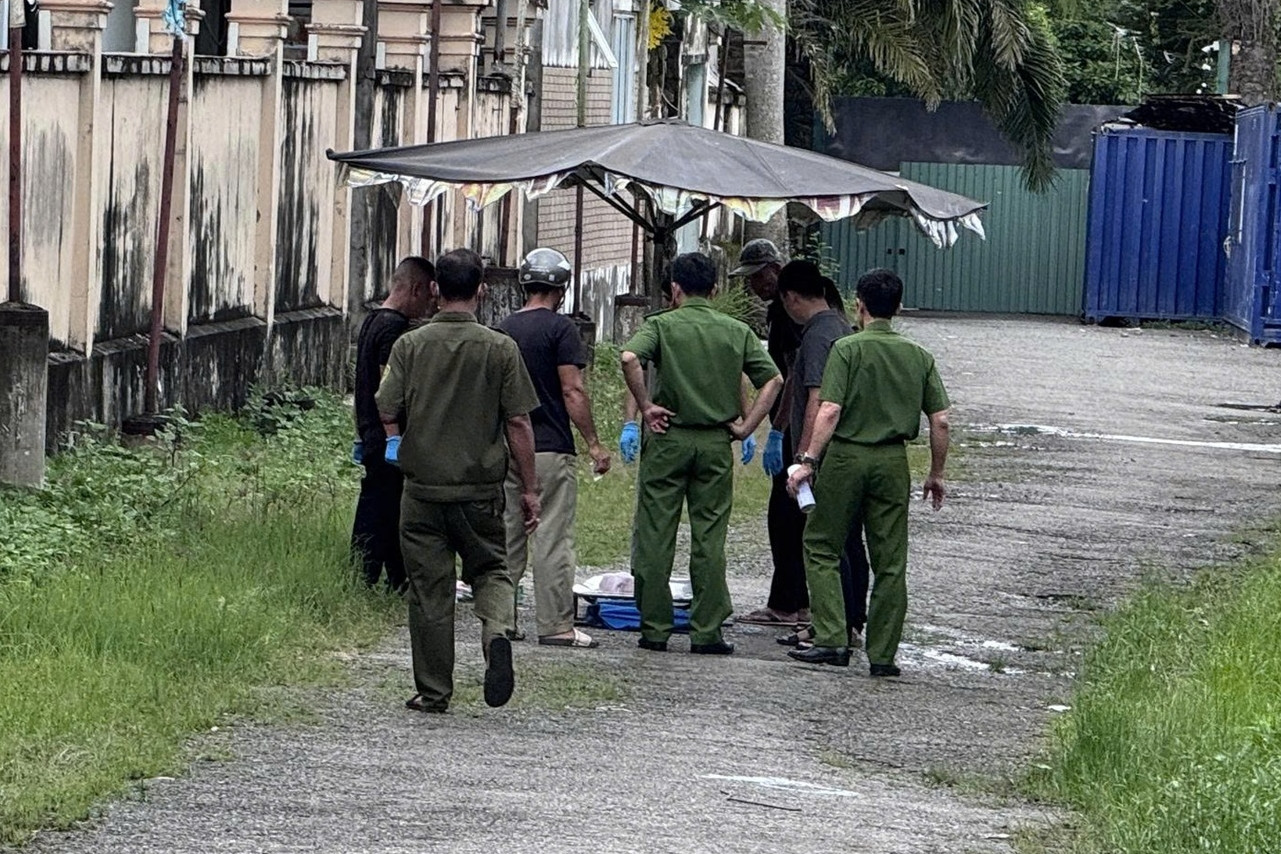 Vụ thi thể trẻ sơ sinh tại con hẻm ở TPHCM: Chế tài nào xử lý người mẹ?