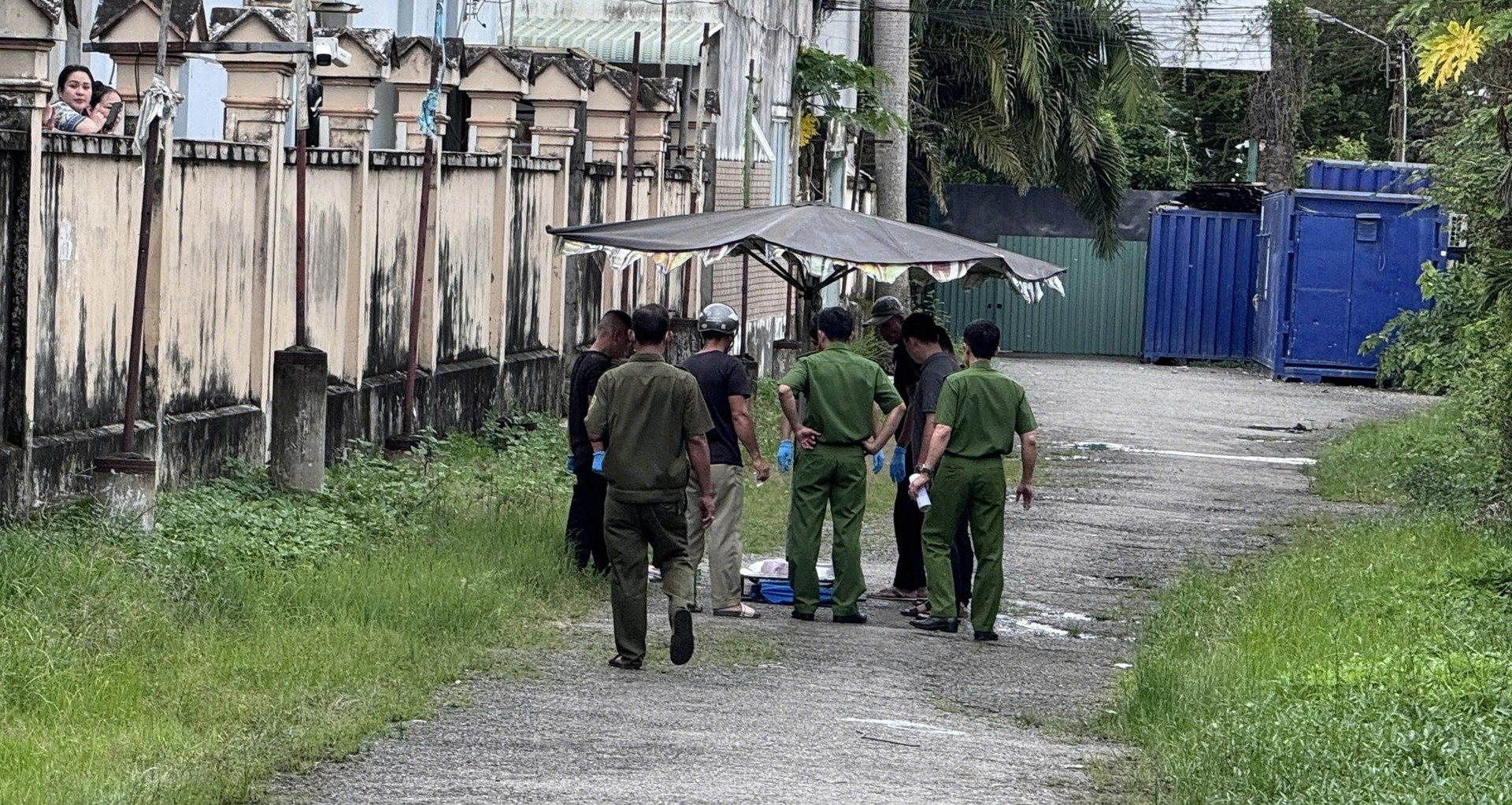 Vụ thi thể trẻ sơ sinh tại con hẻm ở TPHCM: Chế tài nào xử lý người mẹ?