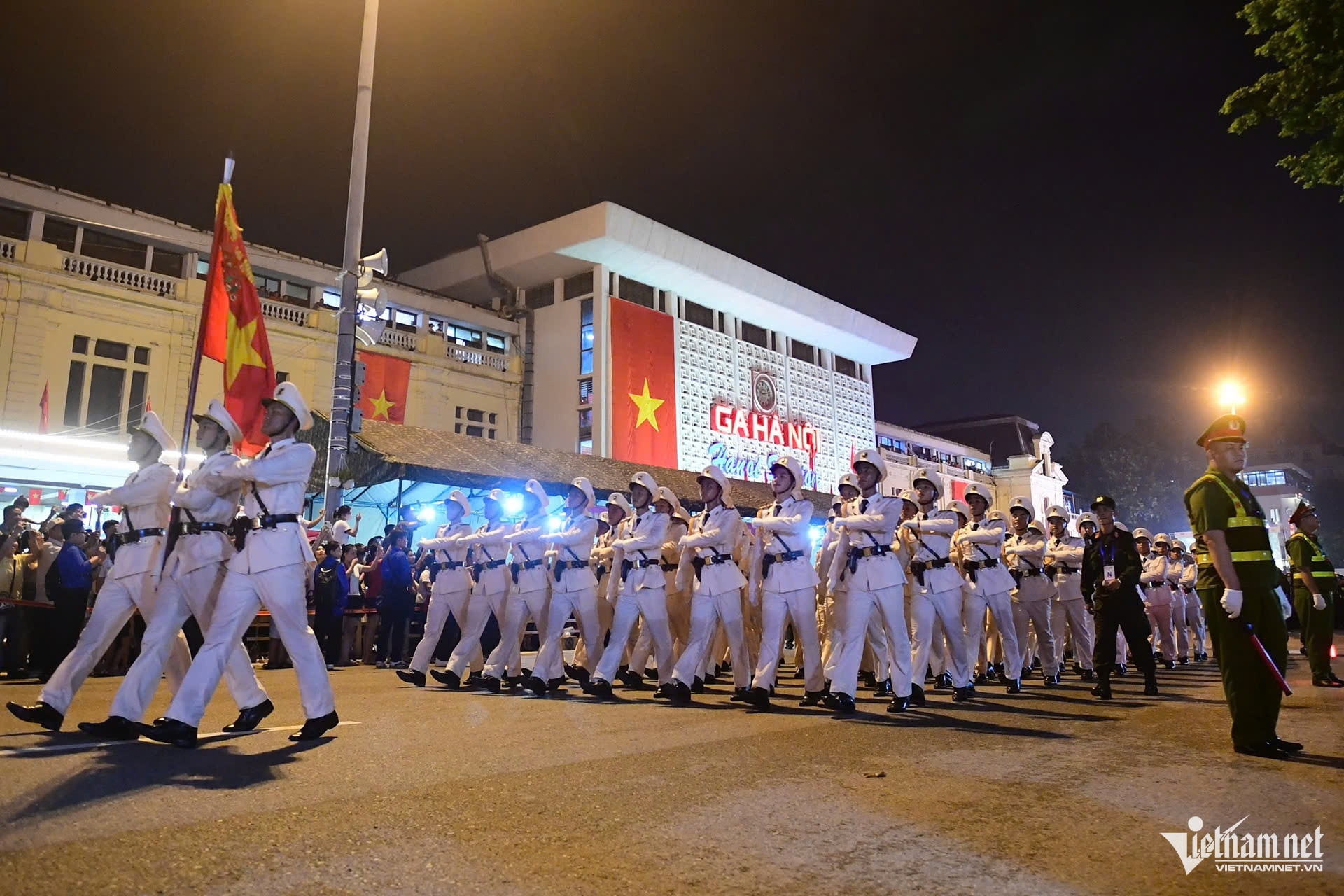 W-21h15 dieubinh.jpg