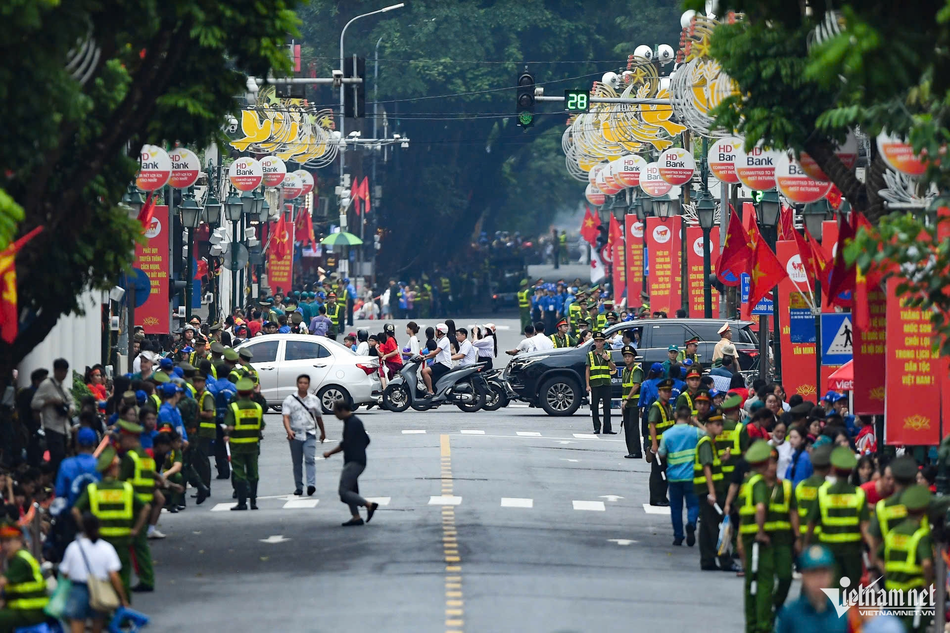 W-nguoidan.jpg