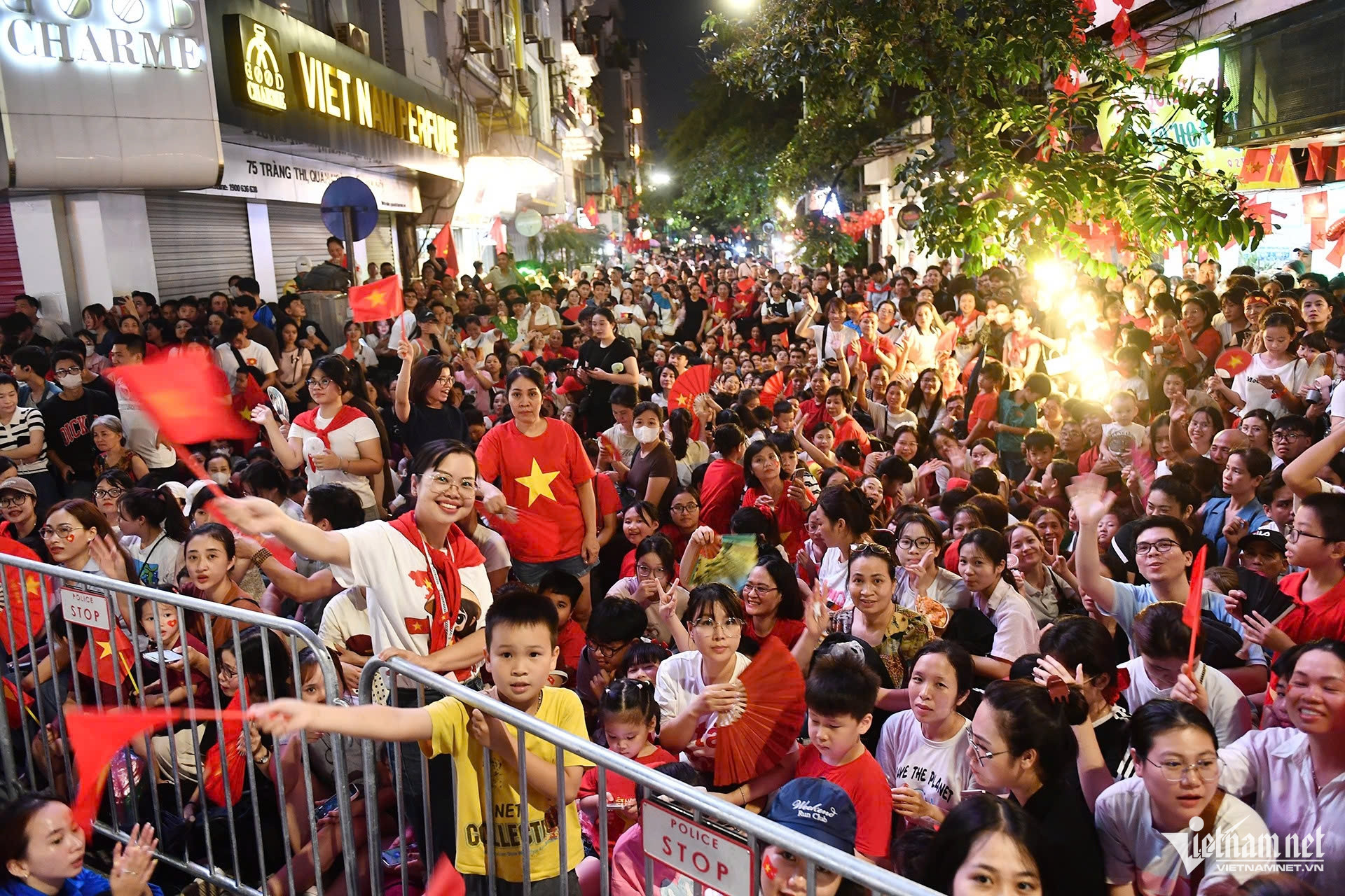 W-thợ nhuộm.jpg