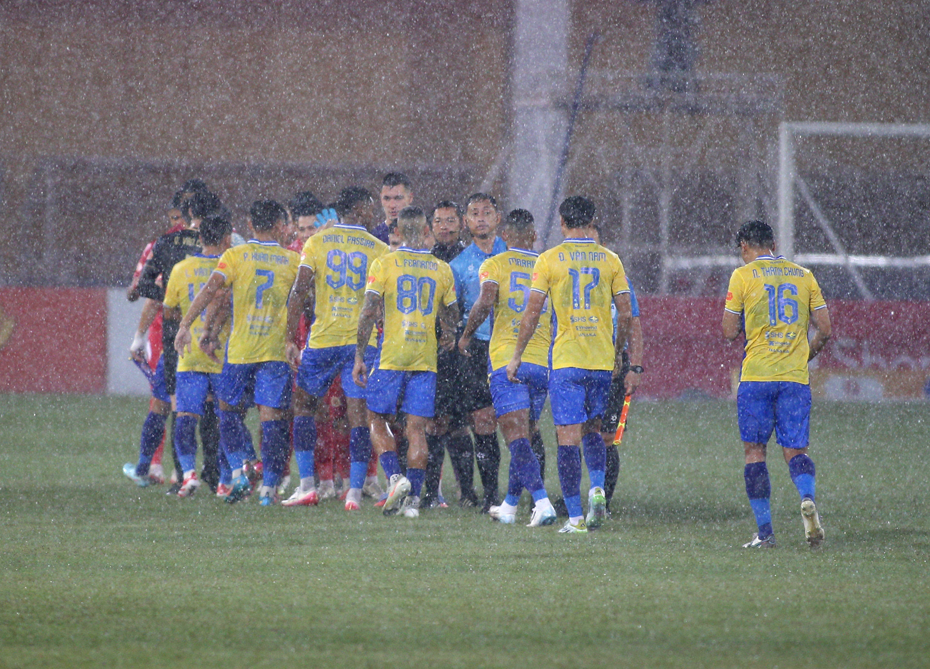 cahn ha noi 3.JPG